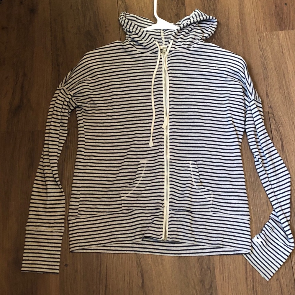 Hollister sweater